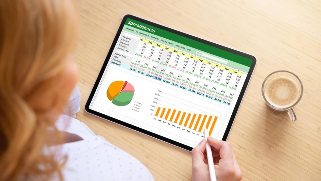 Excel Tipp: Lee­re Zel­len mit einem Wert befül­len