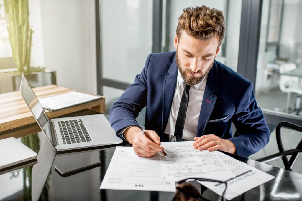 In 3 Semestern Experte/Expertin in Rechnungslegung und Controlling
